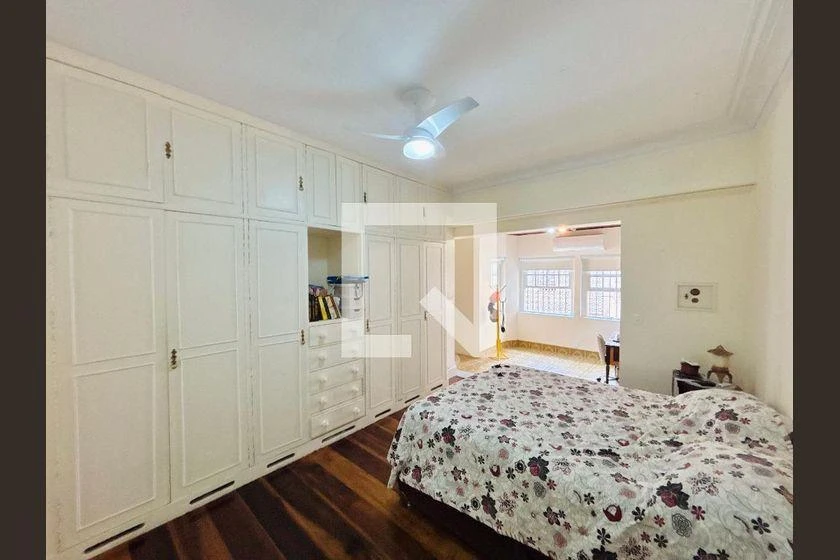 4-bedroom house with a mountain view in Rio de Janeiro — photo 22
