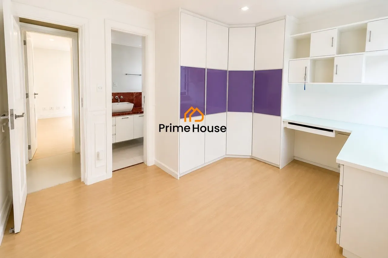 Furnished house with 4 bedrooms and 250 m² balcony — photo 12
