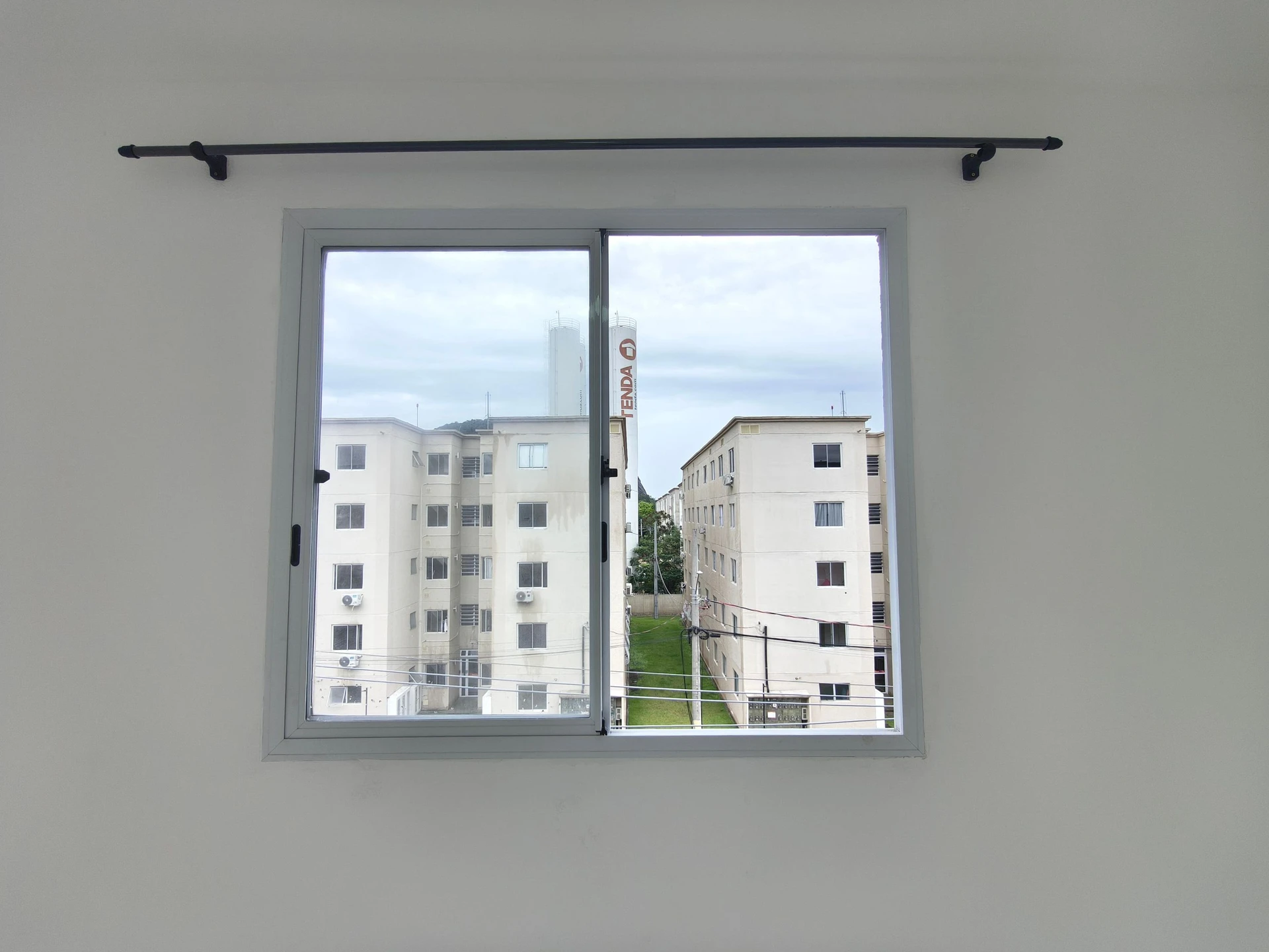 Unfurnished 2-bedroom apartment with 1 parking space — photo 26