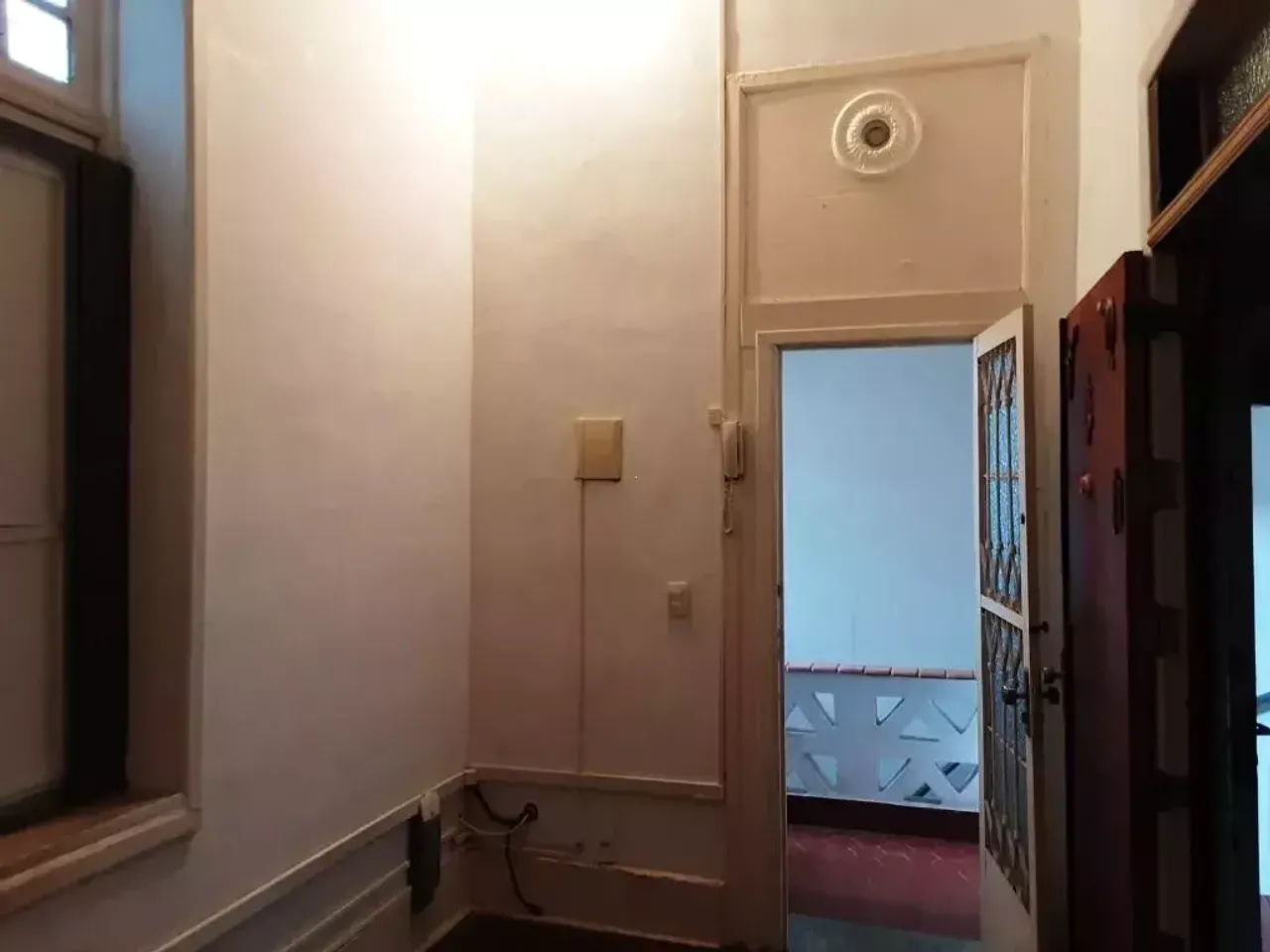 Commercial house with 1 bedroom and 1 bathroom — photo 17