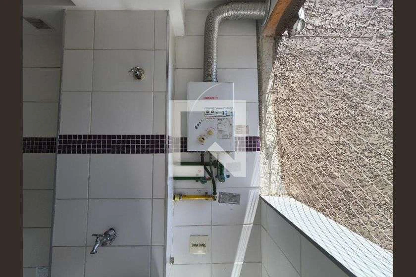 Apartamento de 2 quartos e 1 banheiro com cozinha fechada — photo 11