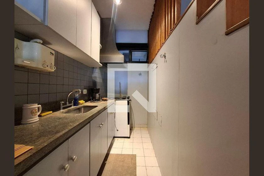 110 m² apartment with built-in wardrobes and a balcony — photo 35