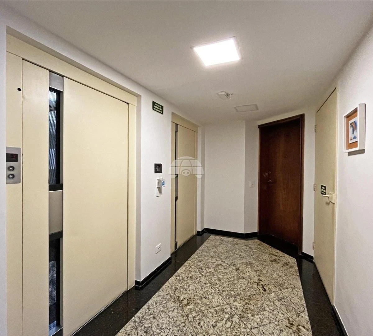 Furnished apartment, 108 m², with a grill on the balcony — photo 30
