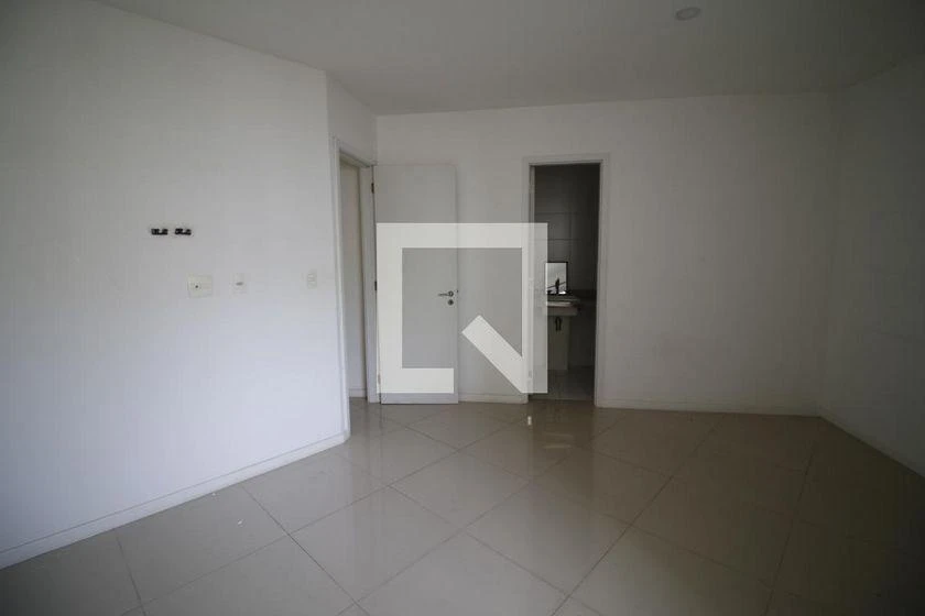 2-bedroom apartment with a mountain view in Rio de Janeiro — photo 34