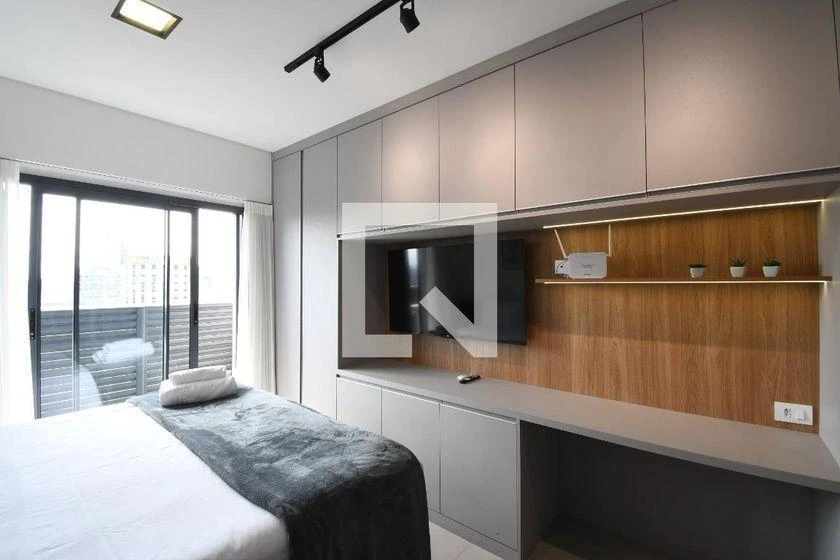 25 m² apartment with a home office and a washing machine — photo 13