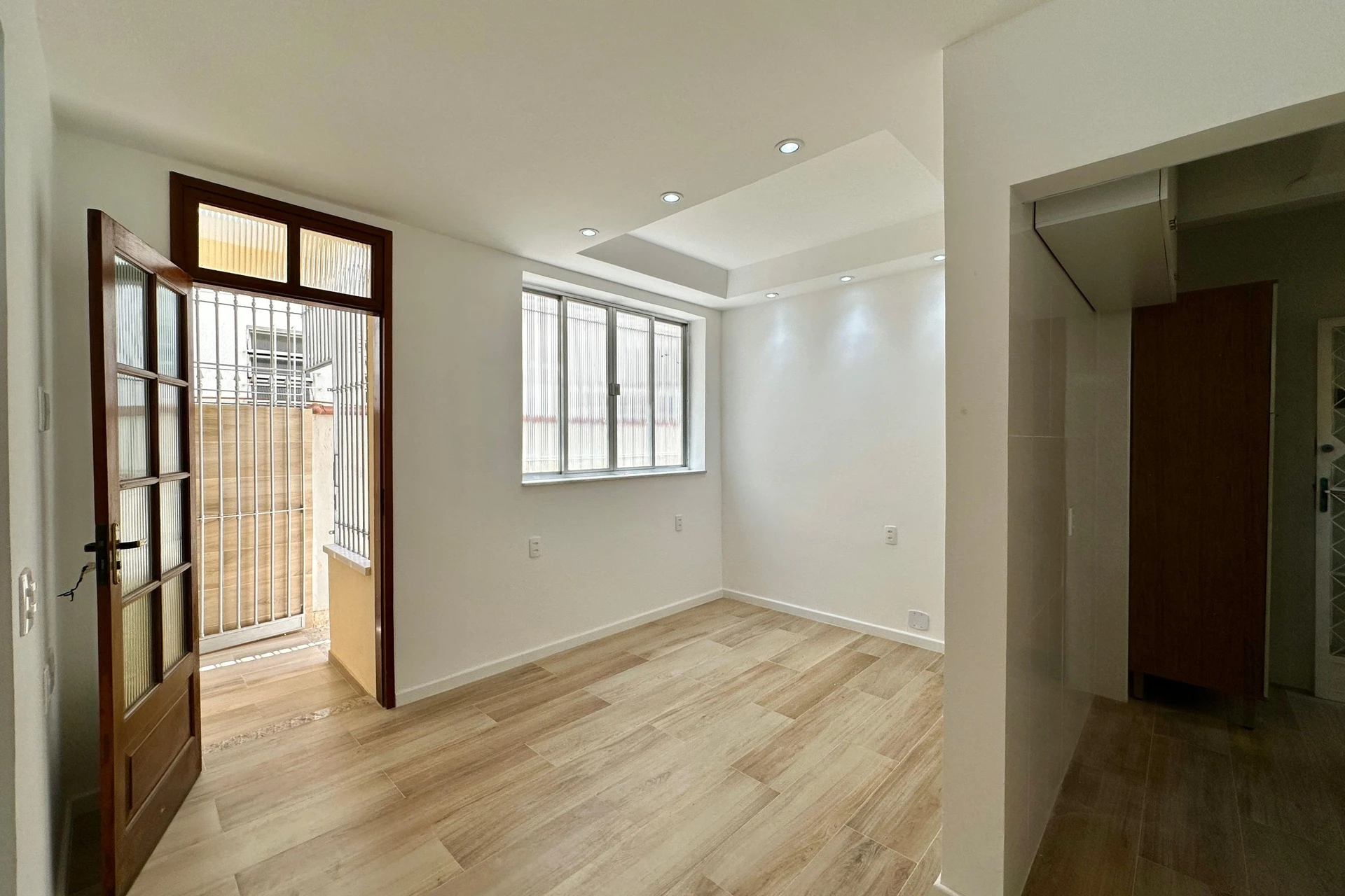2-bedroom rental apartment with 1 total bathroom — photo 13