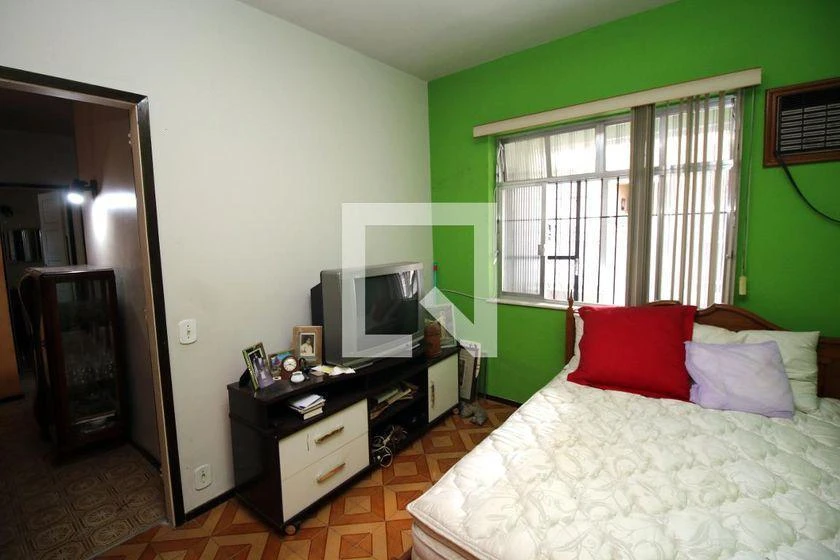 House with 4 bedrooms and 297 m², no parking — photo 5