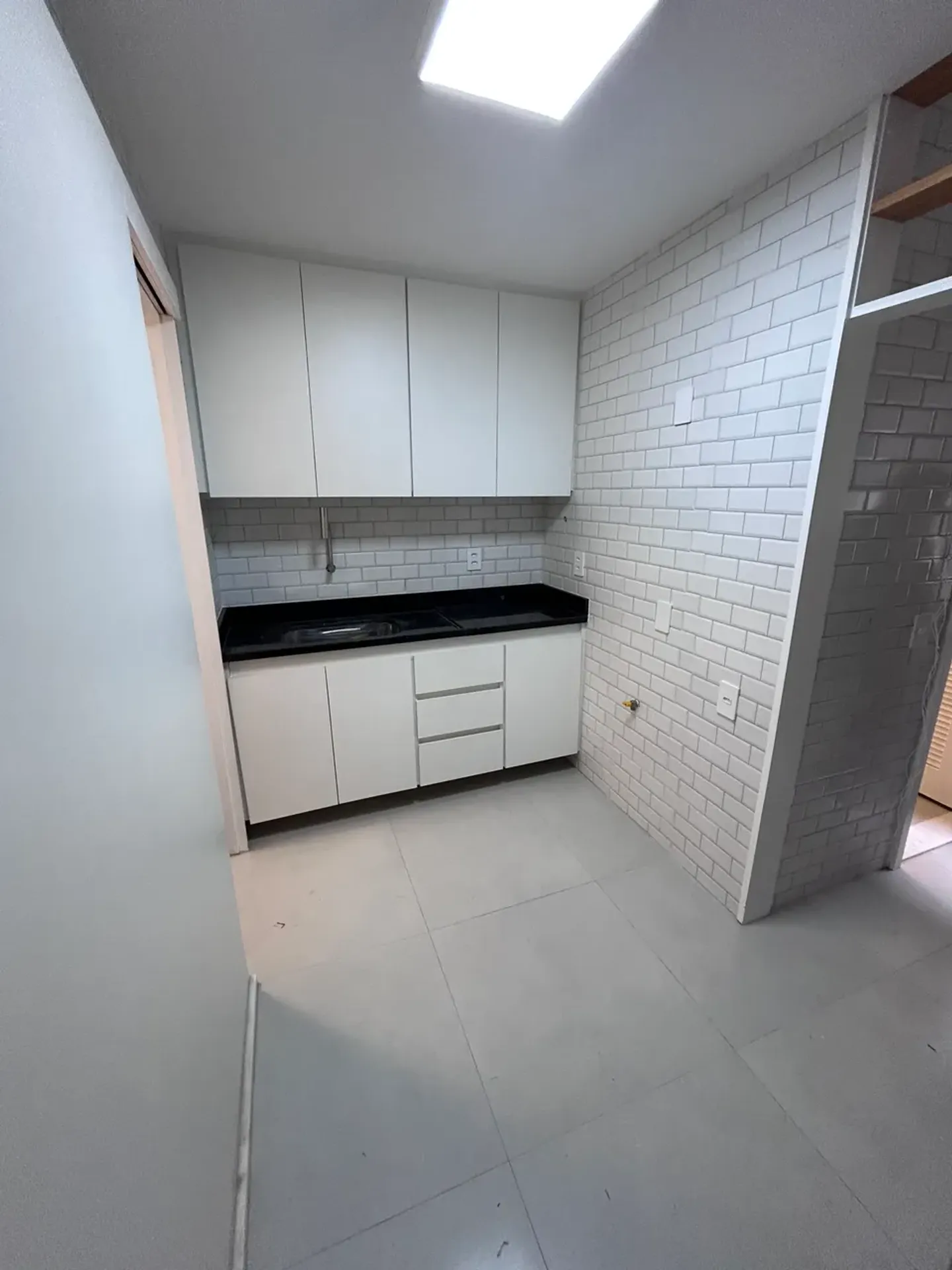 75 m² apartment with 2 bedrooms and an en-suite on floor 2 — photo 2