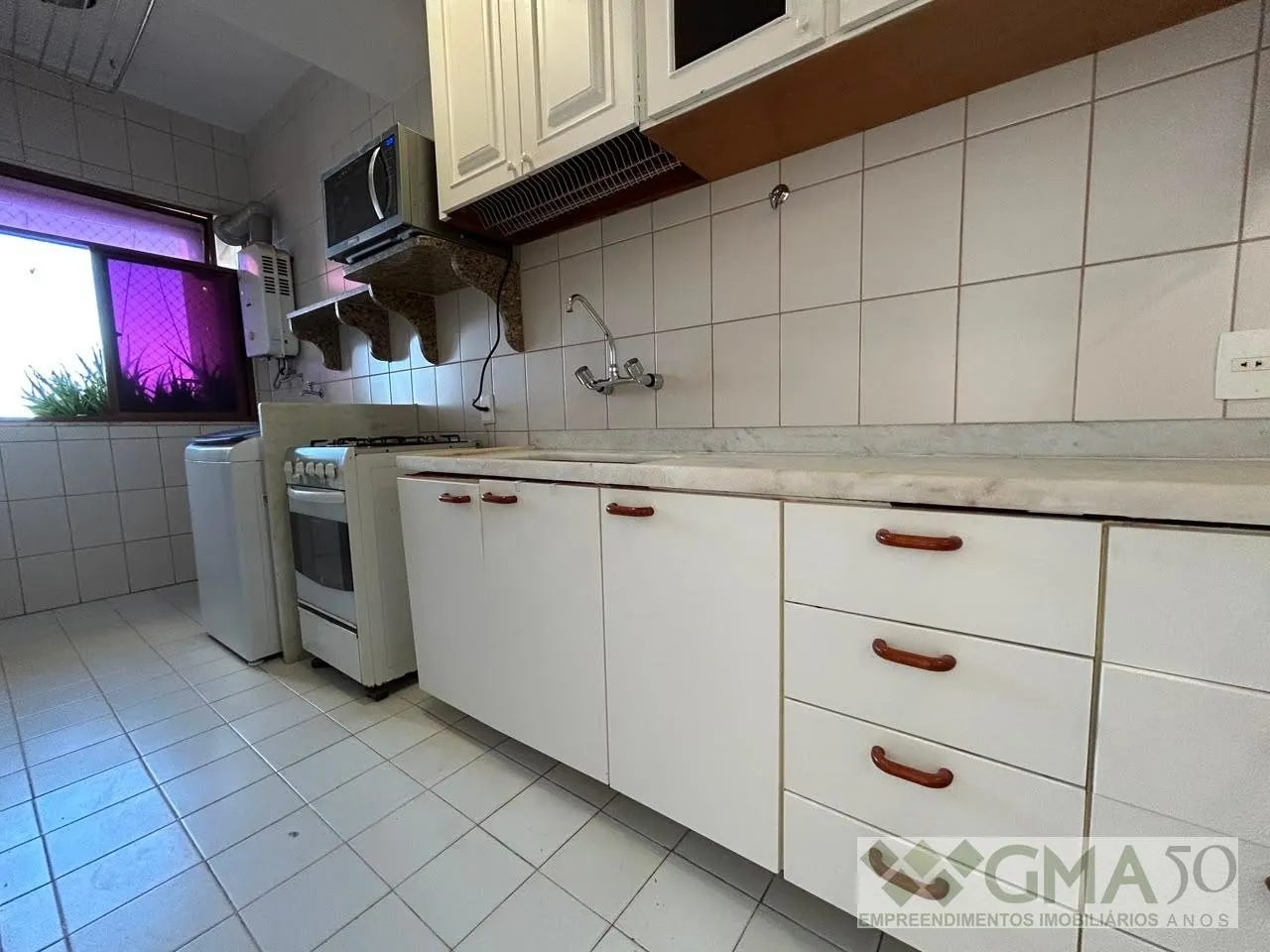 Unfurnished 2-bedroom apartment with 3 bathrooms — photo 24