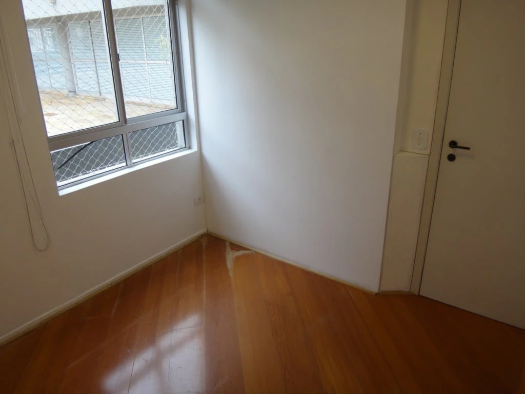 2-bedroom apartment with a walk-in closet — photo 15