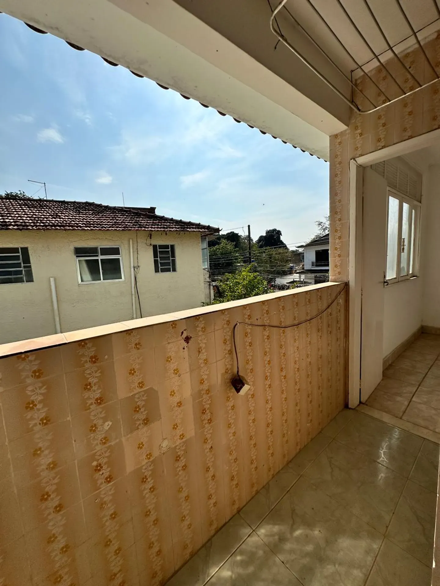 Unfurnished apartment with a private garden — photo 8