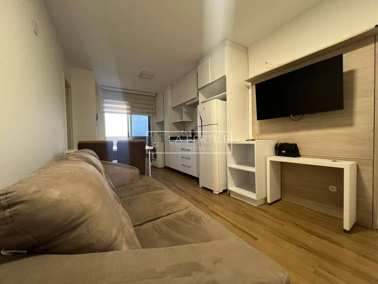 Furnished 1-bedroom apartment with 1 bathroom, 76 m² — photo 12