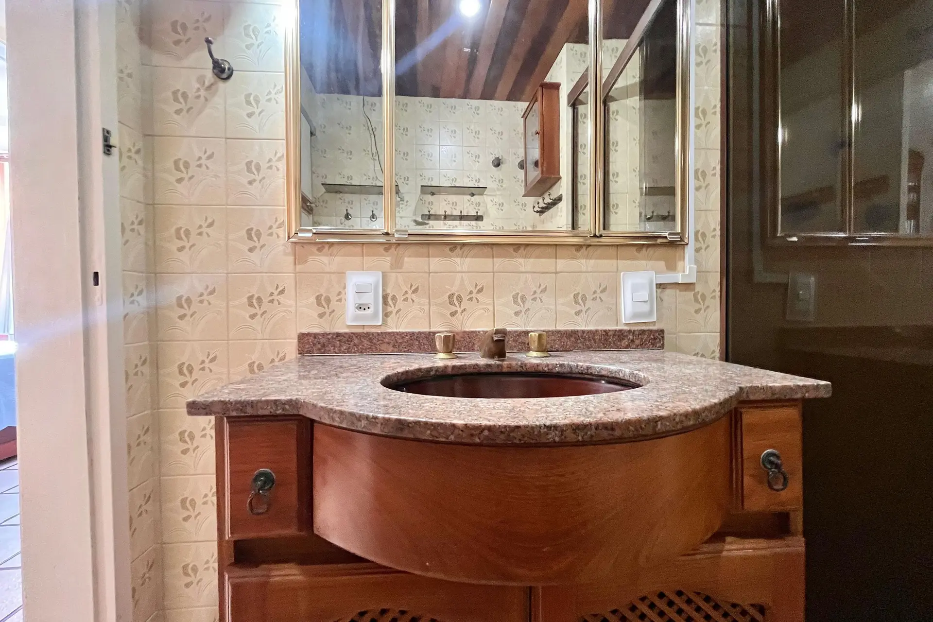 Apartamento mobiliado com 3 quartos e 2 banheiros — photo 7
