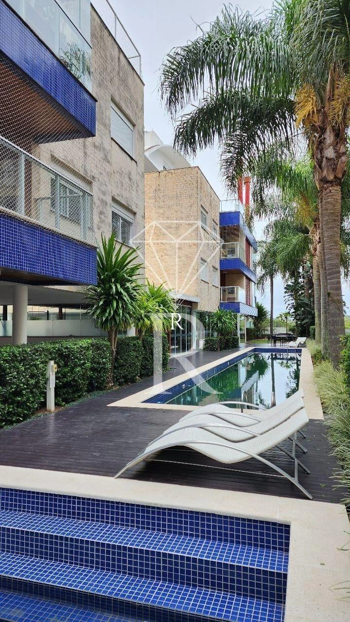 3-bedroom apartment with a private pool in Florianópolis — photo 14