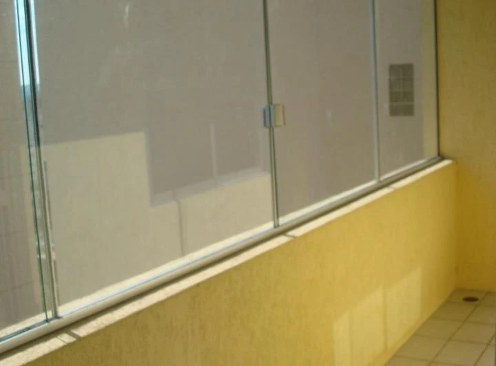 58 m² apartment with 3 bedrooms and balcony — photo 3