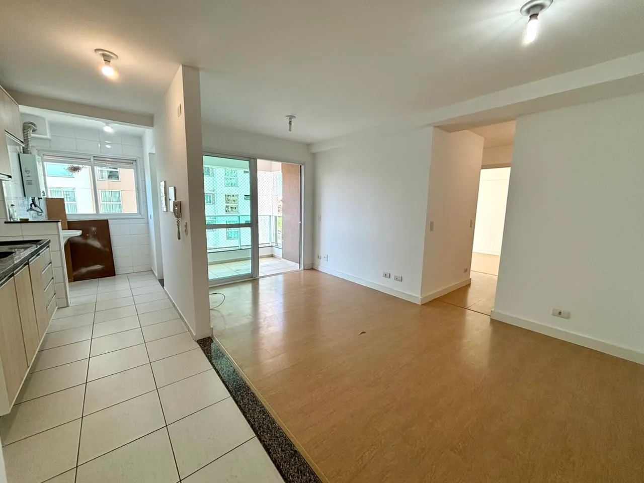 75 m² apartment with 2 bedrooms and a balcony — photo 2