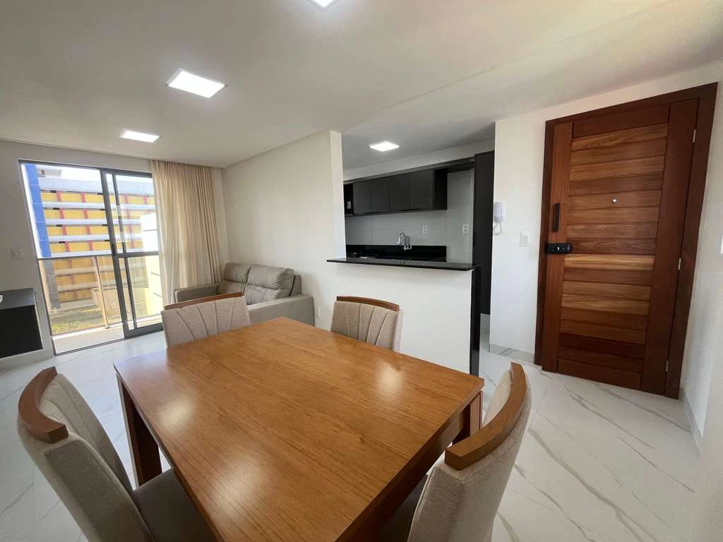 Unfurnished 60 m² apartment with open-plan kitchen — photo 4