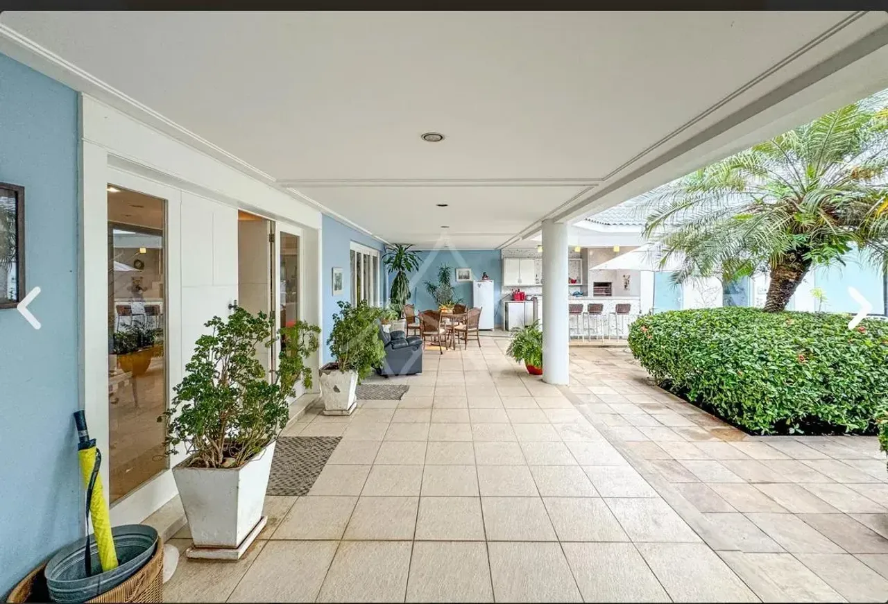Furnished 4-bedroom house with open-plan kitchen — photo 16
