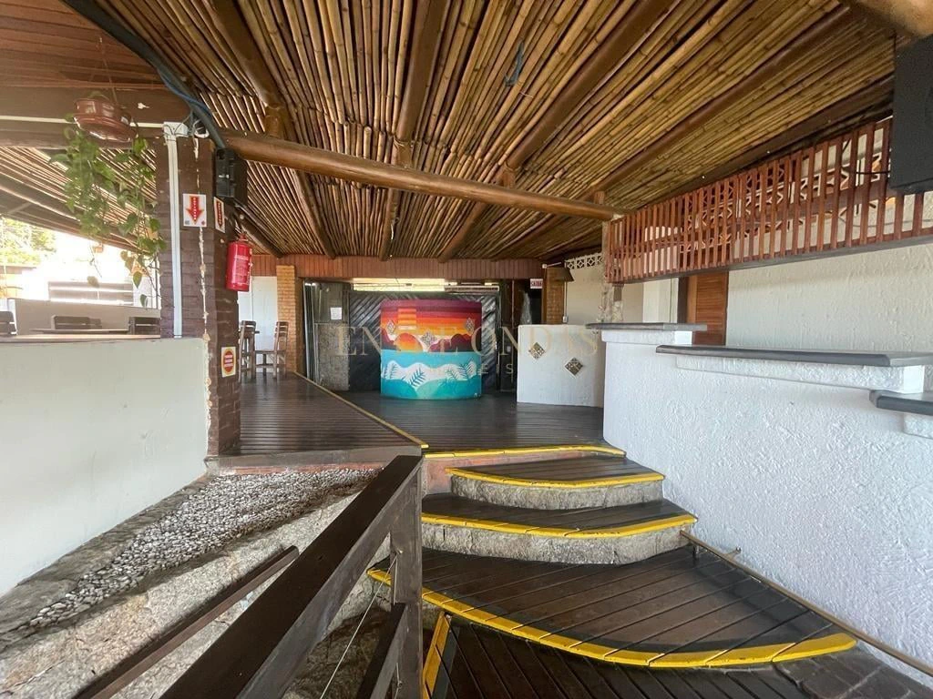 Furnished house with 8 bedrooms and 10 bathrooms, 2,500 m² — photo 26