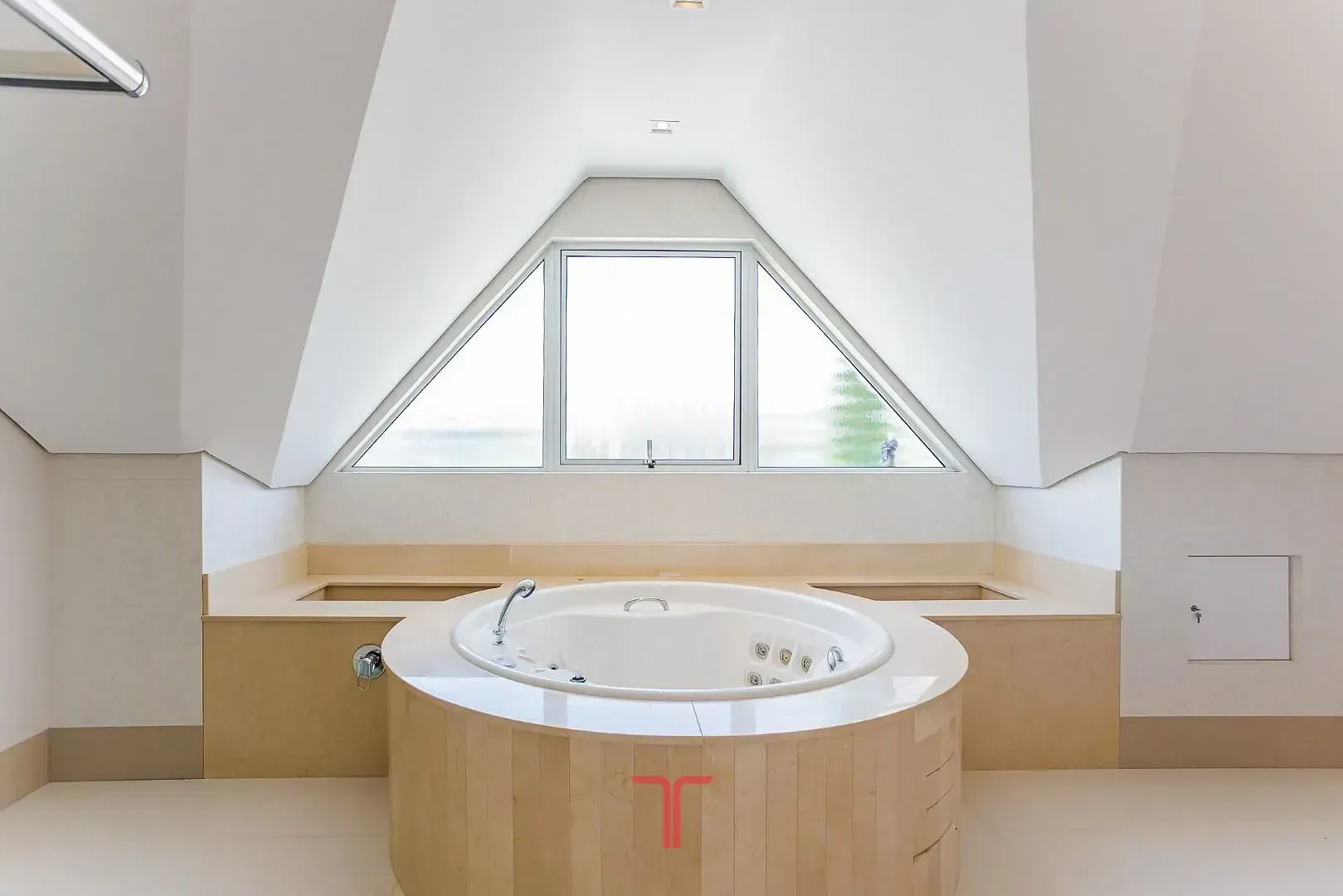 Дом 550 м² с 5 спальнями и приватным садом — photo 119