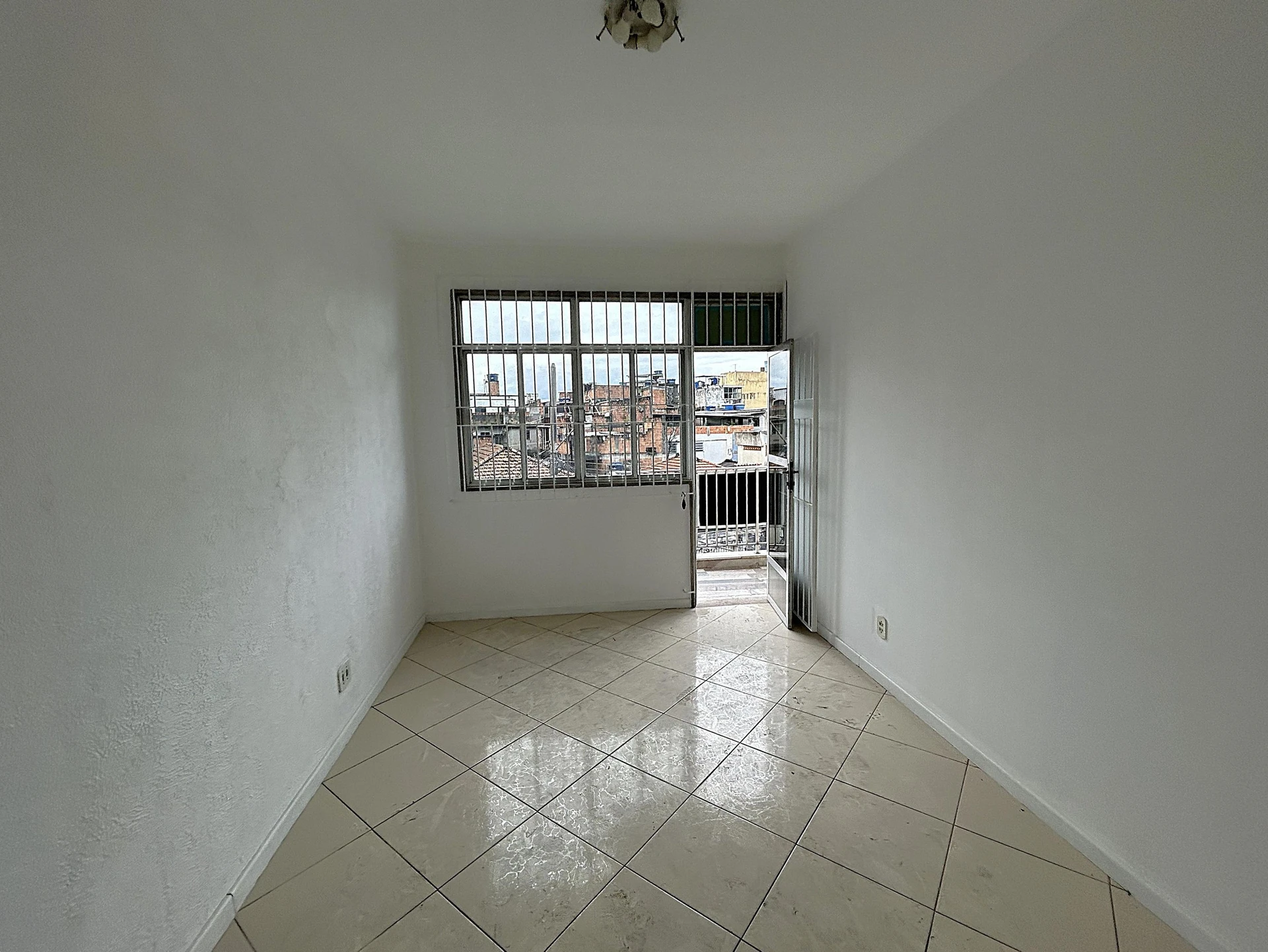 2-bedroom apartment, 1 with its own bathroom, 77 m² — photo 15