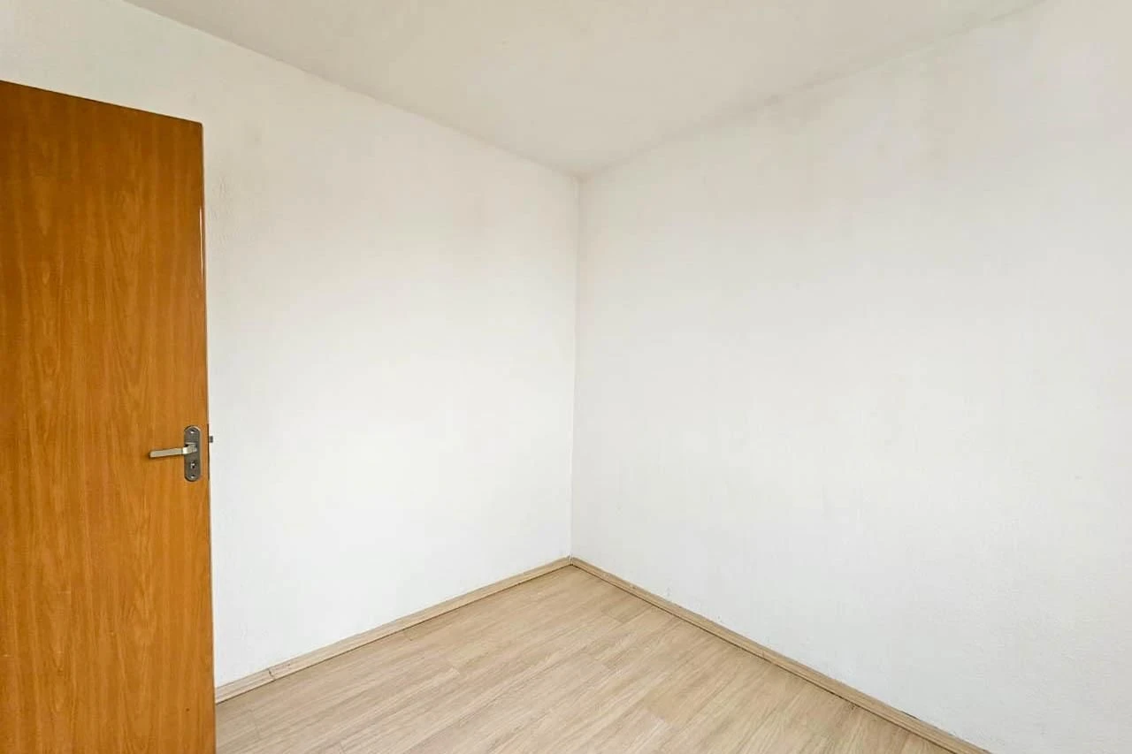 2-bedroom apartment in a building with a pool — photo 19