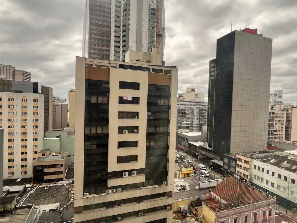 1 quarto e varanda envidraçada: apartamento de 28 m² — photo 33