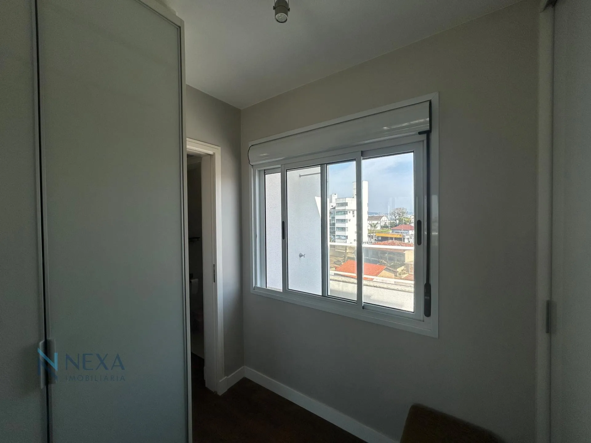 Furnished apartment with 2 en-suites and 152 m² — photo 37