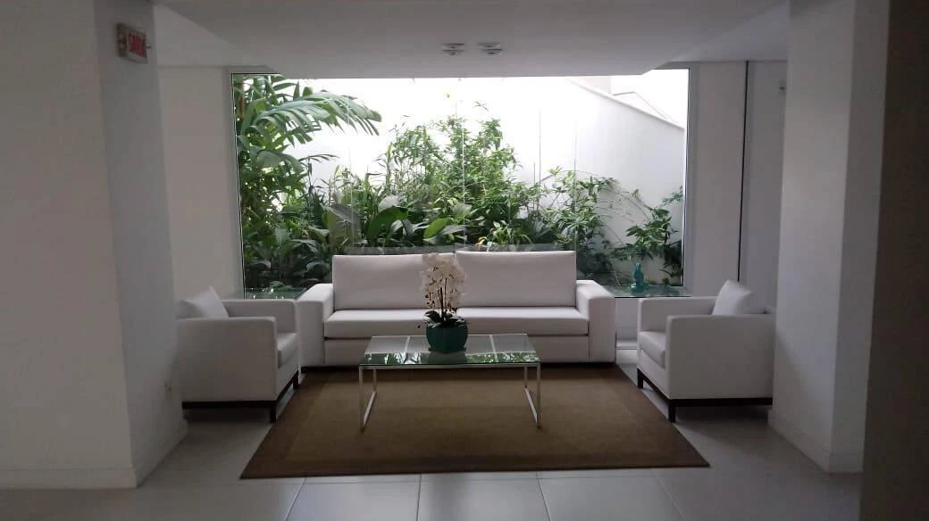 Apartamento mobiliado, 318 m², com janelas do piso ao teto — photo 19