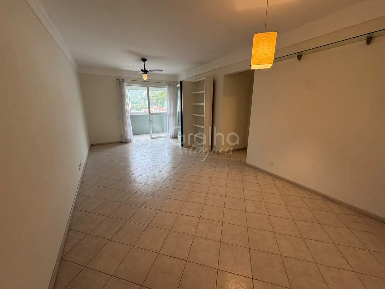 3-bedroom apartment in a building with a pool