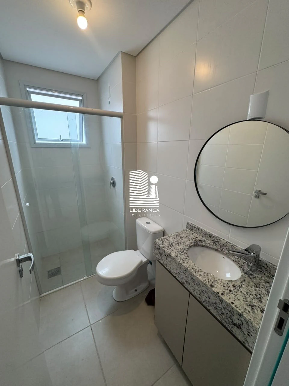 2-bedroom apartment with a mountain view in Florianópolis — photo 22