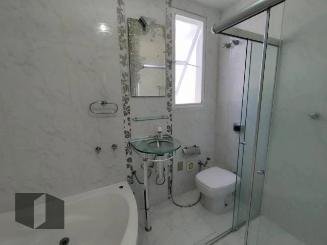 602 m² house with 4 bedrooms and a gas stove kitchen — photo 22