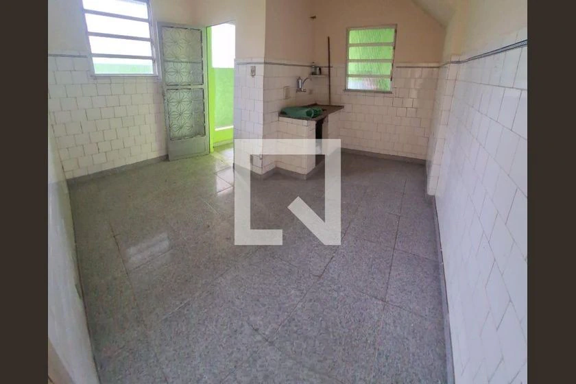 Unfurnished house with 2 bedrooms, 1 bathroom and parking — photo 6