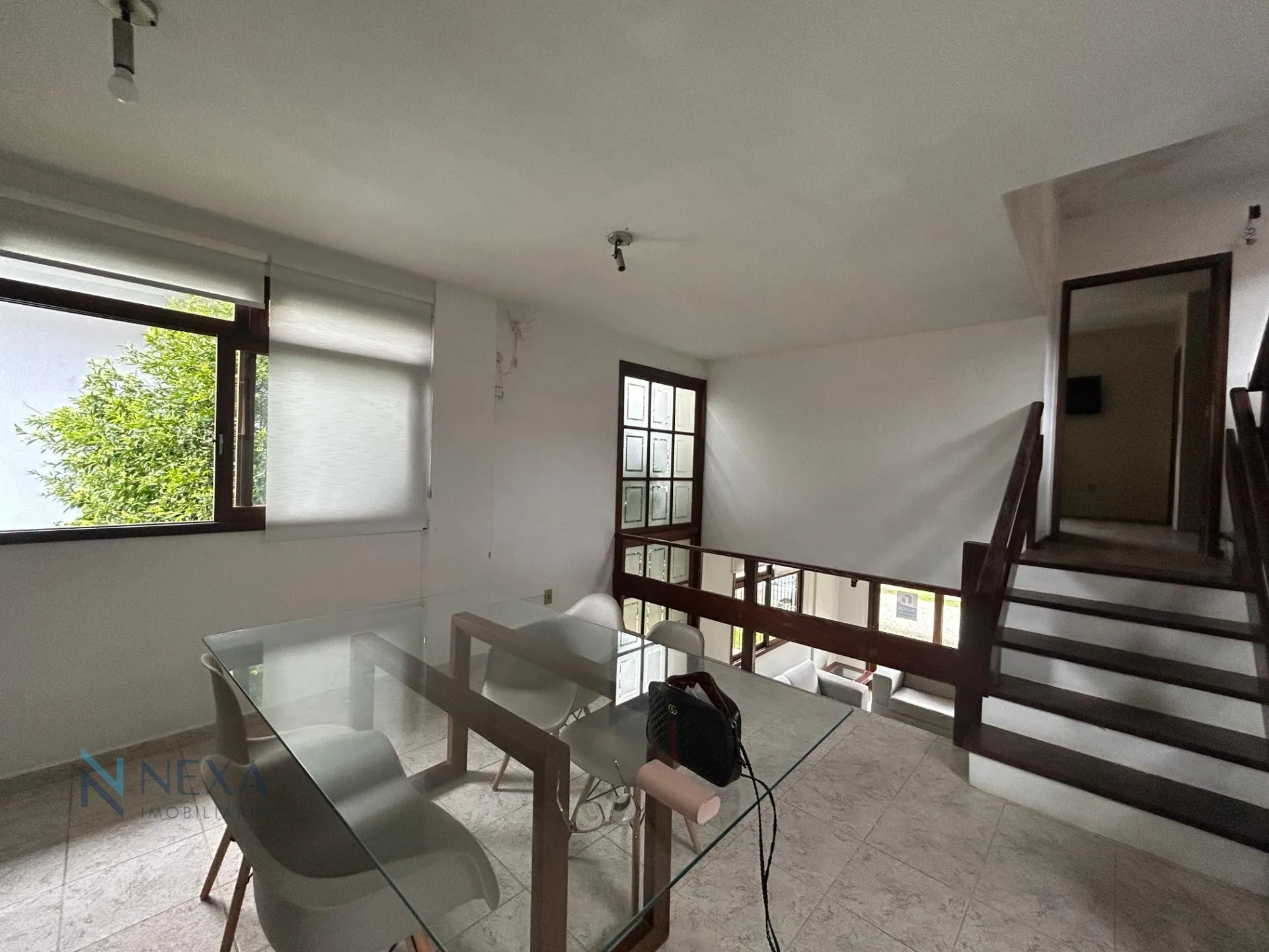 Затишний будинок 200 м² з 4 спальнями та балконом — photo 12