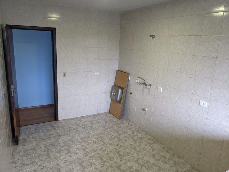 Apartment, 145 m², with wood or laminate floors — photo 8