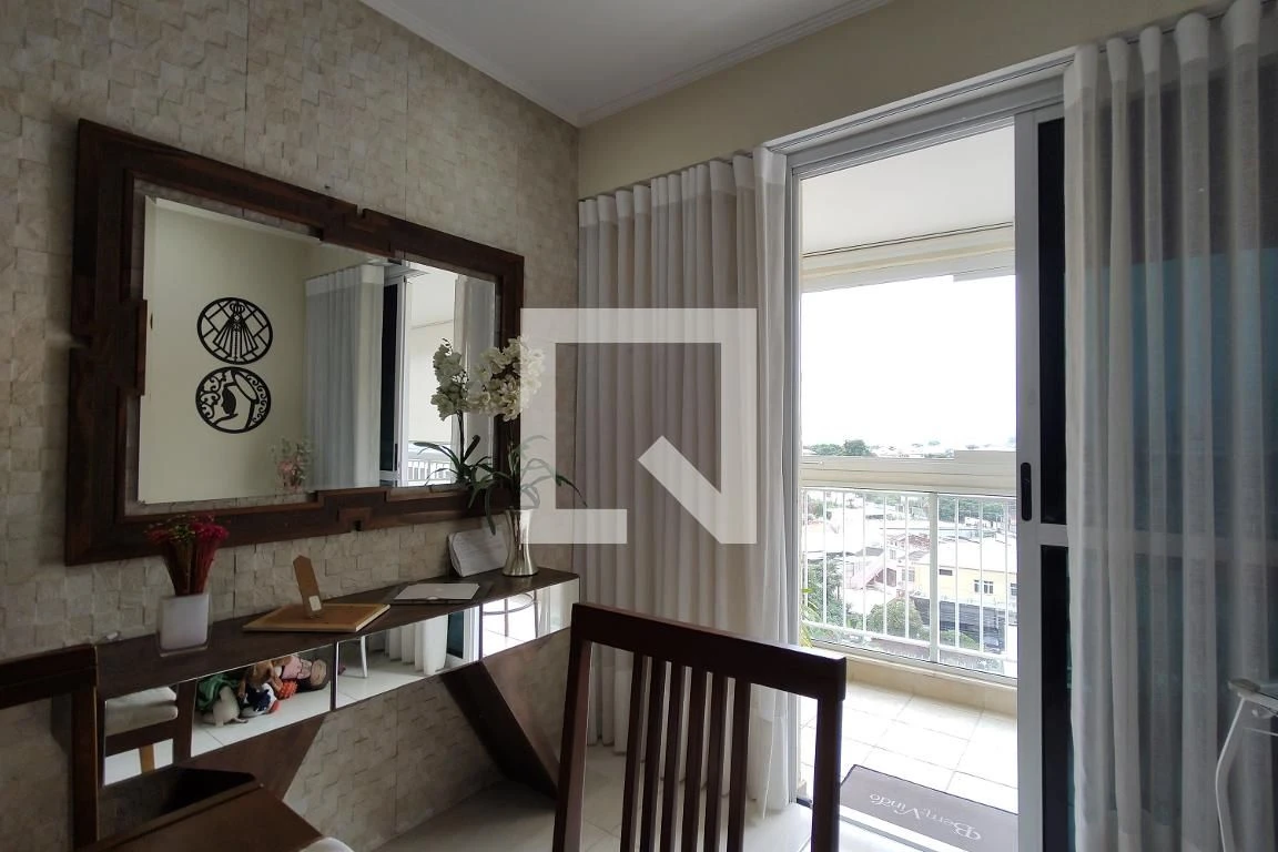 Glass-enclosed balcony in a 3-bedroom apartment, 155 m² — photo 16