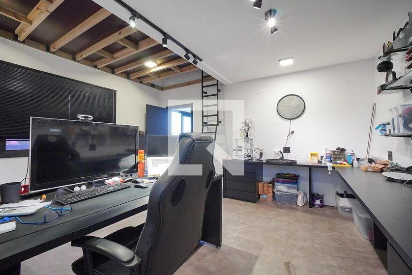 Mountain view in a 5-bedroom house, 330 m² — photo 28