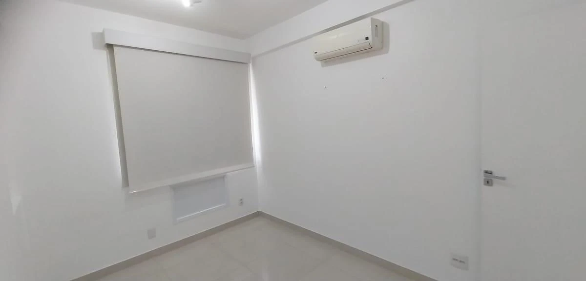 2-bedroom apartment with a mountain view — photo 27