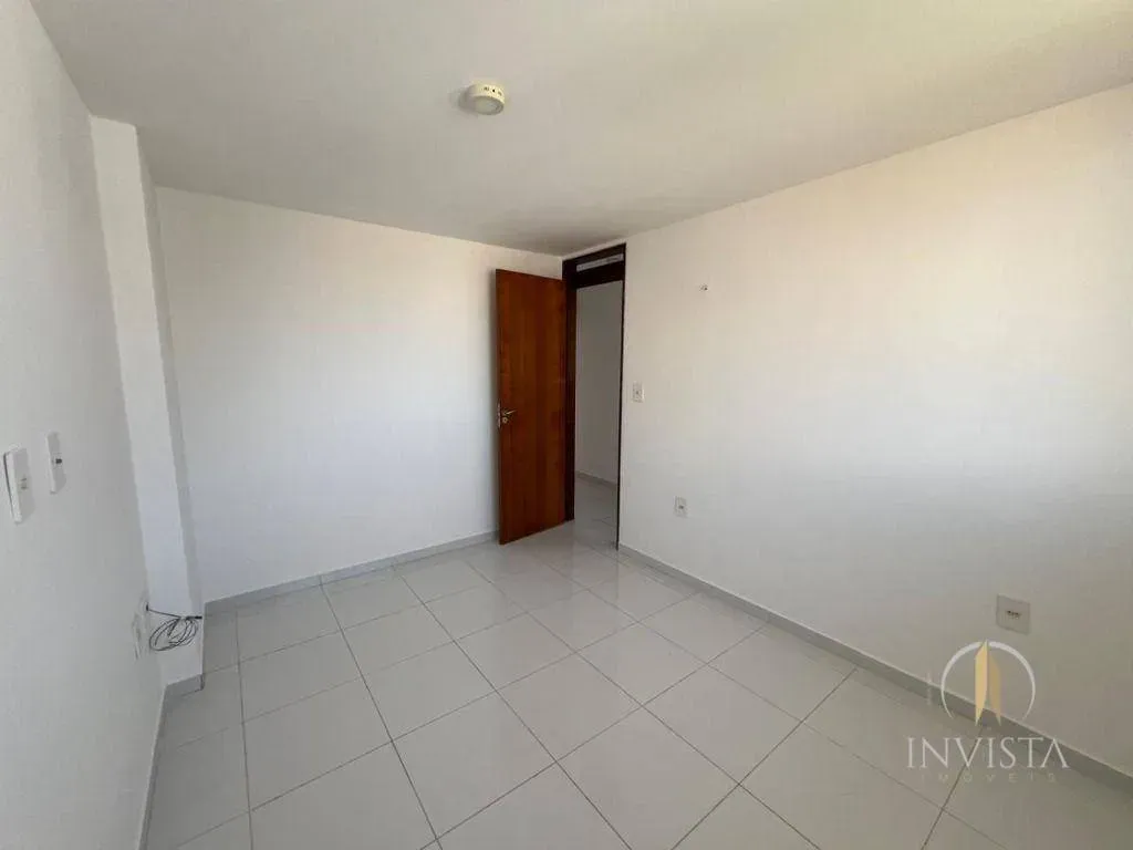 Apartamento de 3 quartos em condomínio com piscina — photo 14
