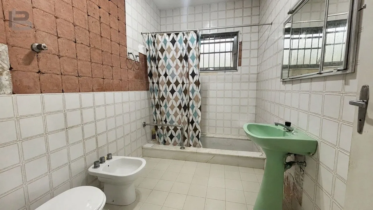Облаштований будинок із приватним садом — photo 11