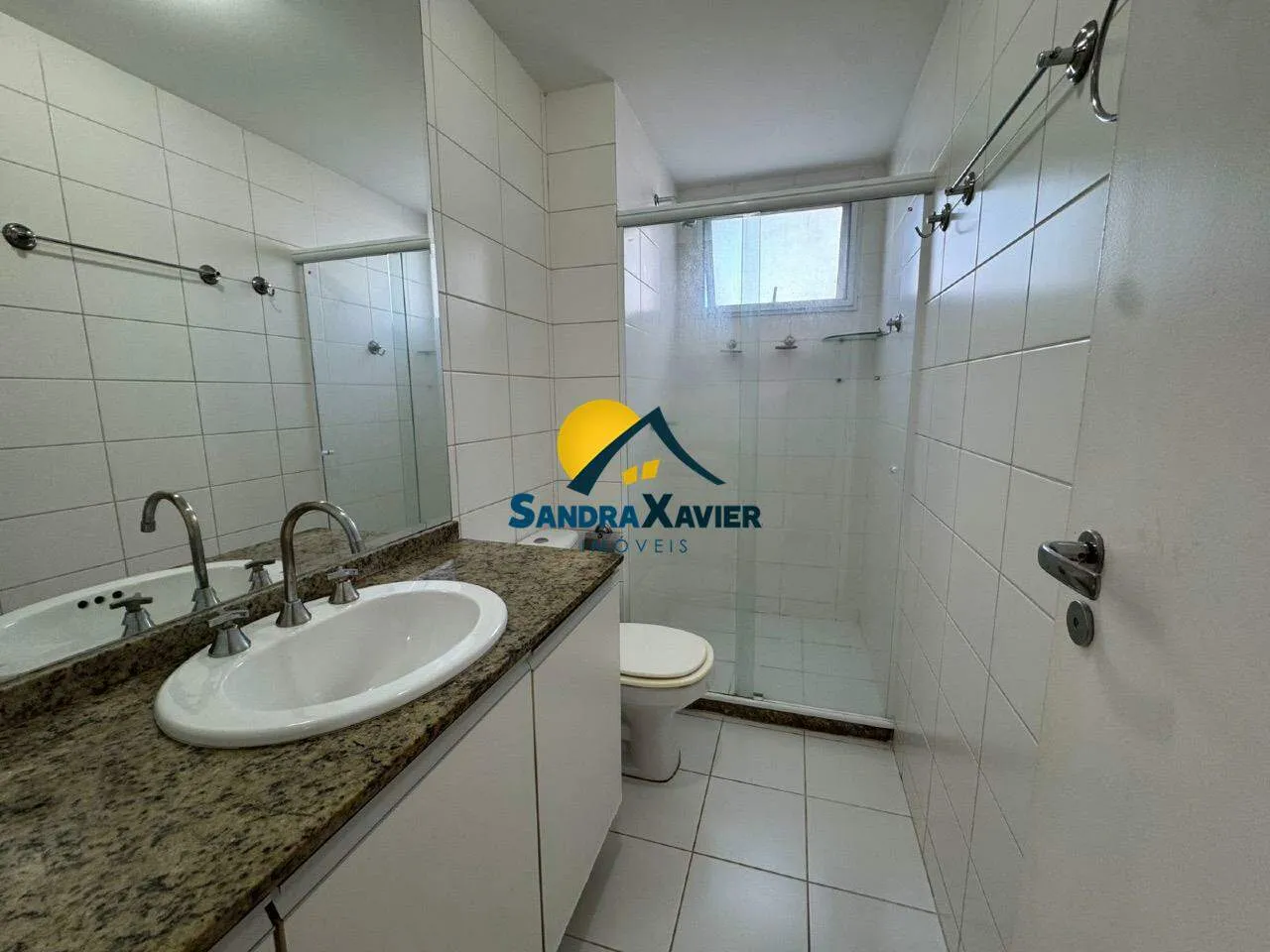 Furnished 3-bedroom apartment with 3 bathrooms and views — photo 29