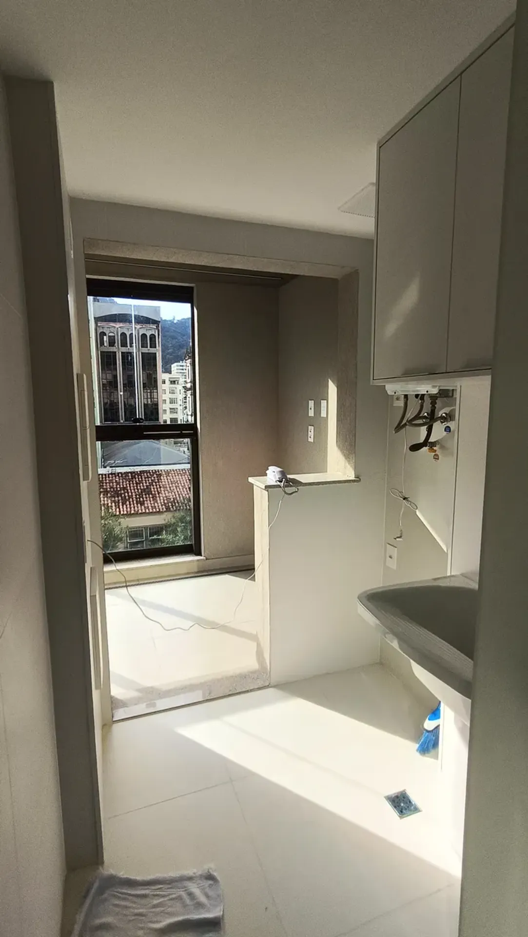 Квартира 73 м² с застеклённым балконом и видом на горы — photo 6