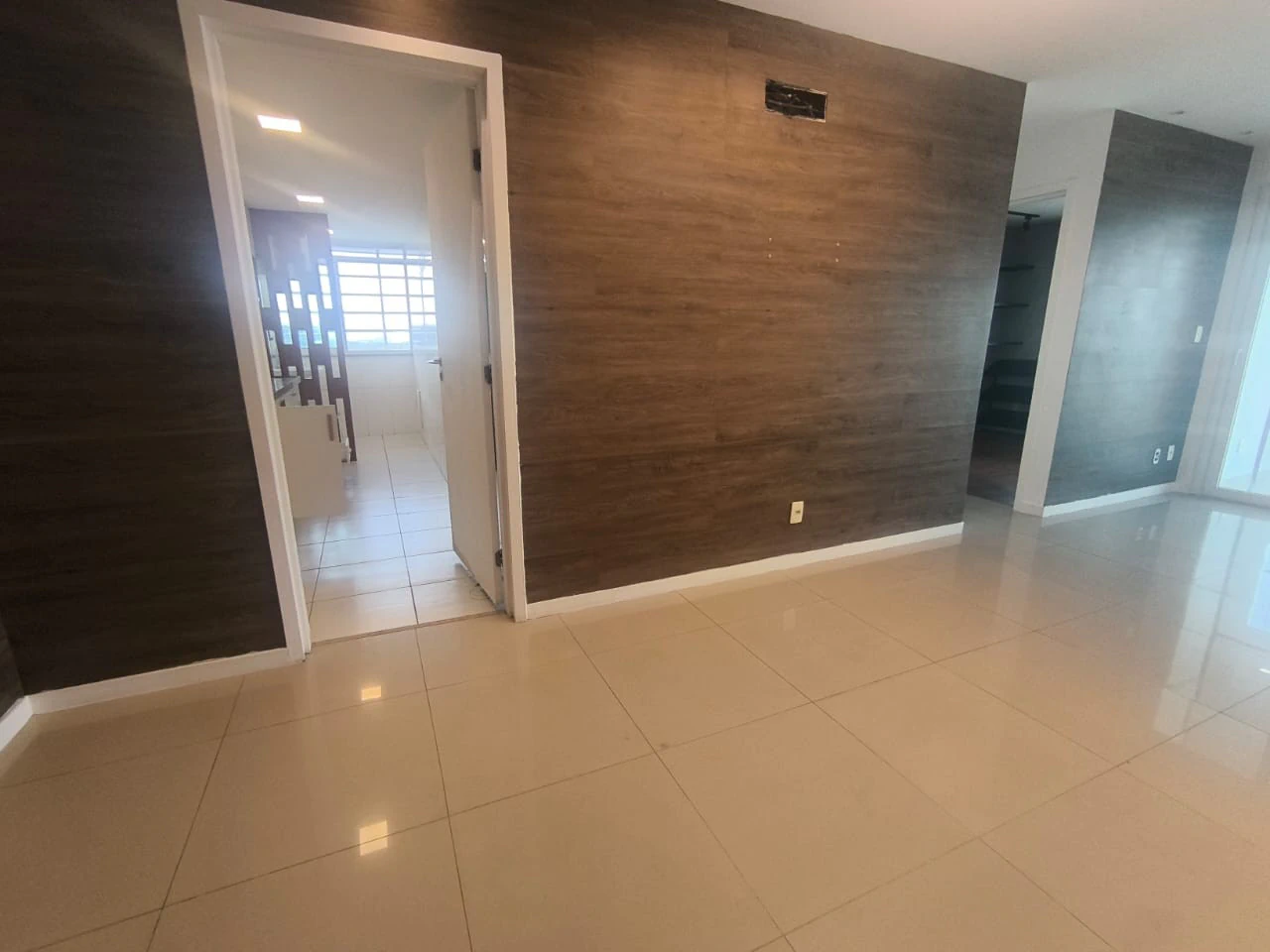 Apartment, 98 m², with a walk-in closet — photo 2
