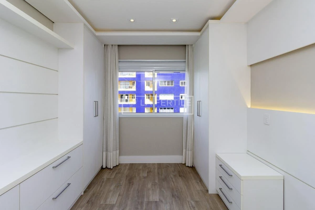 Apartment, 158 m², with a walk-in closet — photo 32