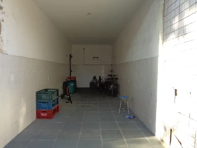House with 3 bedrooms and 2 bathrooms, 3 parking spaces — photo 7