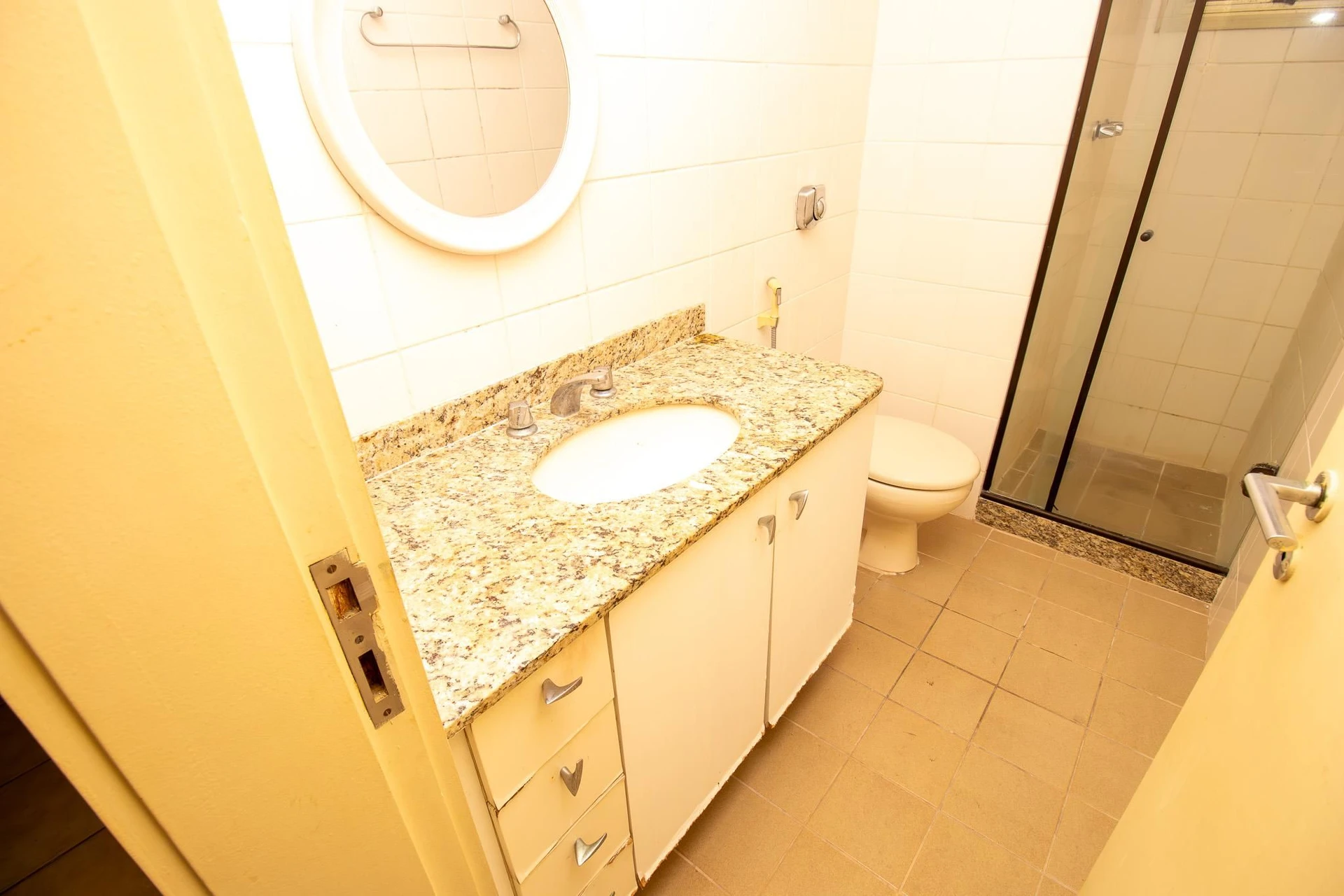 3-bedroom apartment, 1 with its own bathroom, 100 m² — photo 25