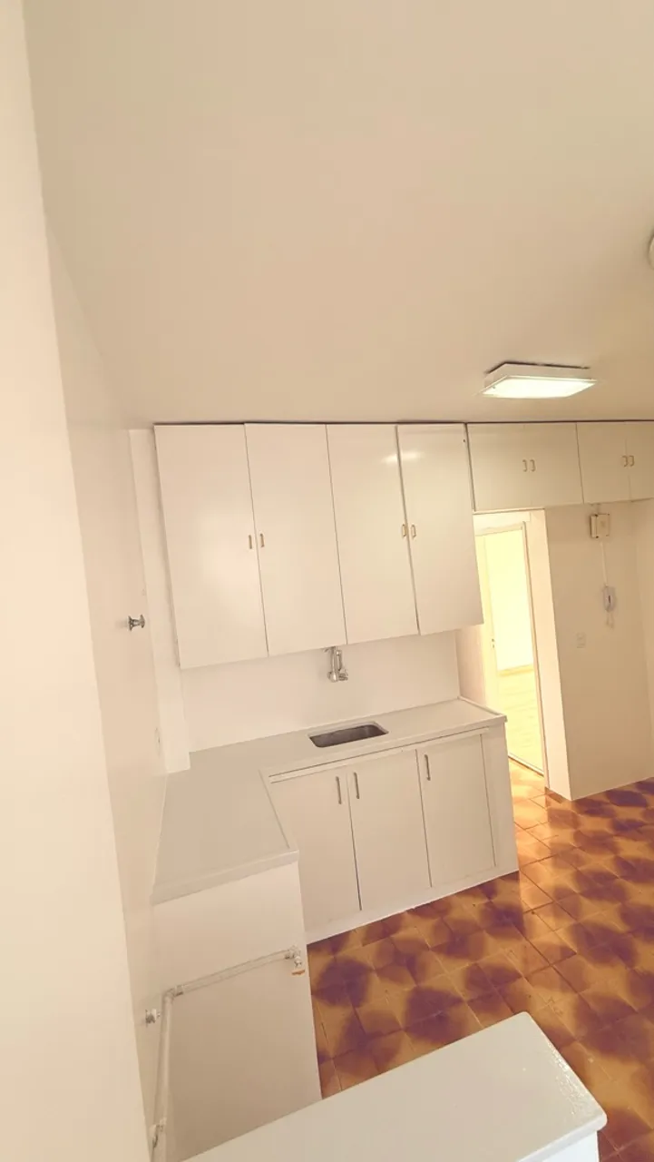 Apartment, 80 m², with wood or laminate floors — photo 4