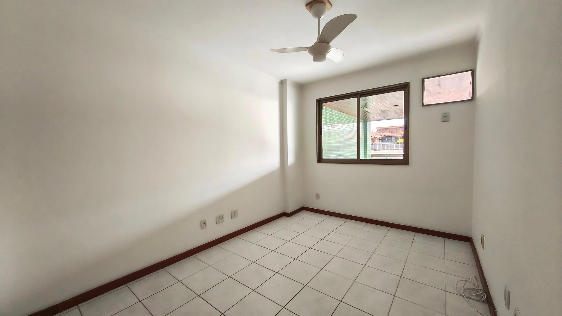 3-bedroom apartment in a building with a pool — photo 16