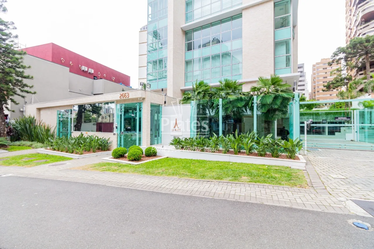 3 en-suite bedroom apartment with 3 parking spots 426 m² — photo 19