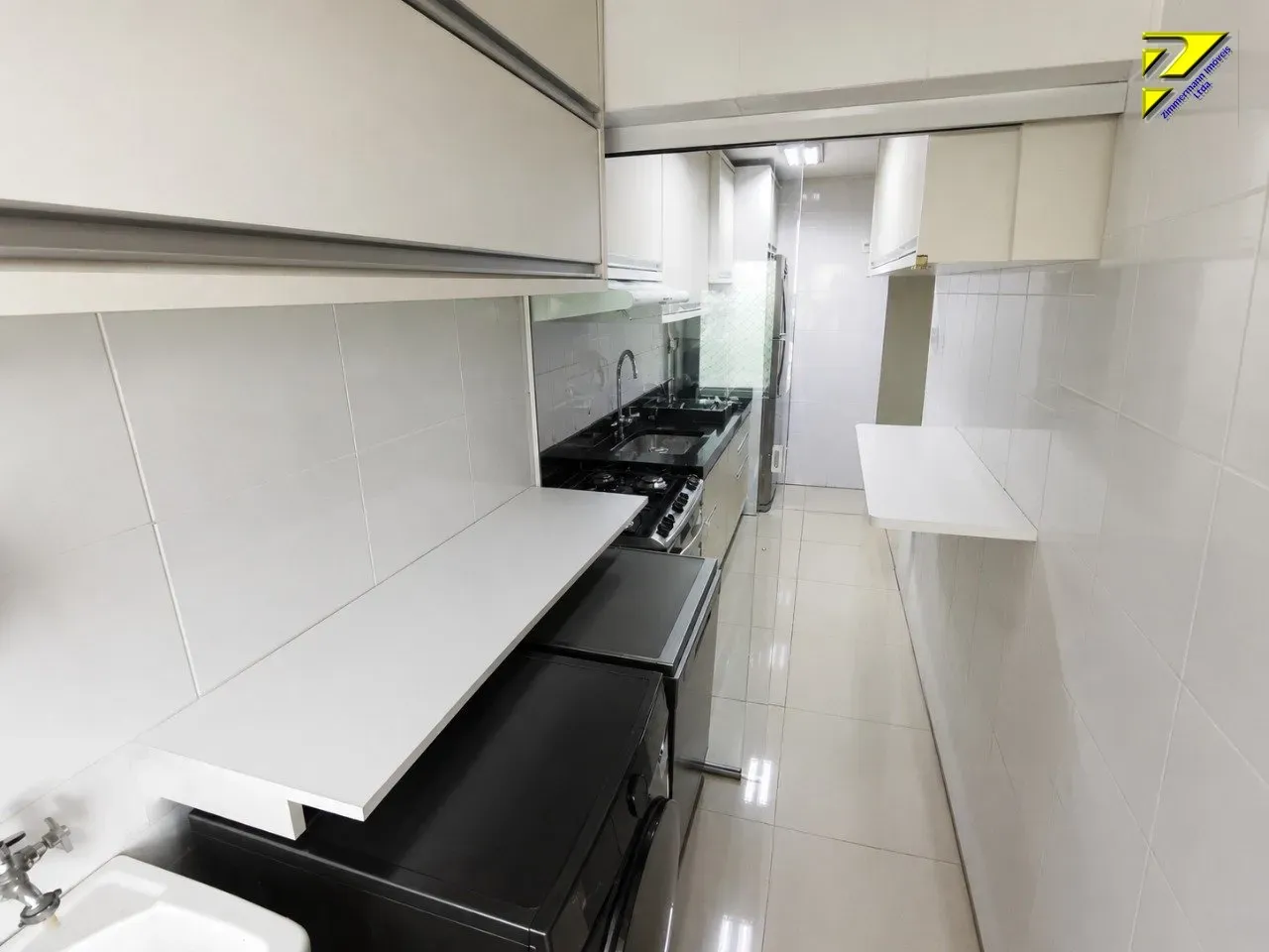 11th-floor apartment with 3 bedrooms and 2 parking spaces — photo 2